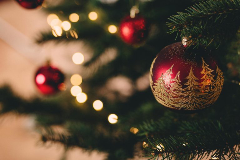 Master Your Christmas Spending: A Complete Guide