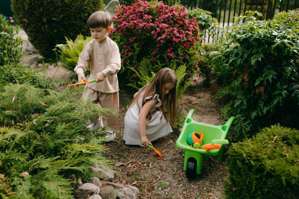 Easy Garden Organisation Tips for Families